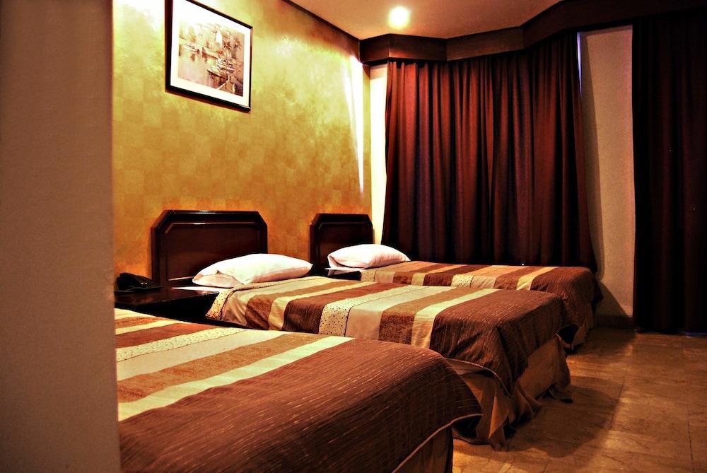 Super Oyo Townhouse 1 Hotel Salemba Jakarta Luaran gambar