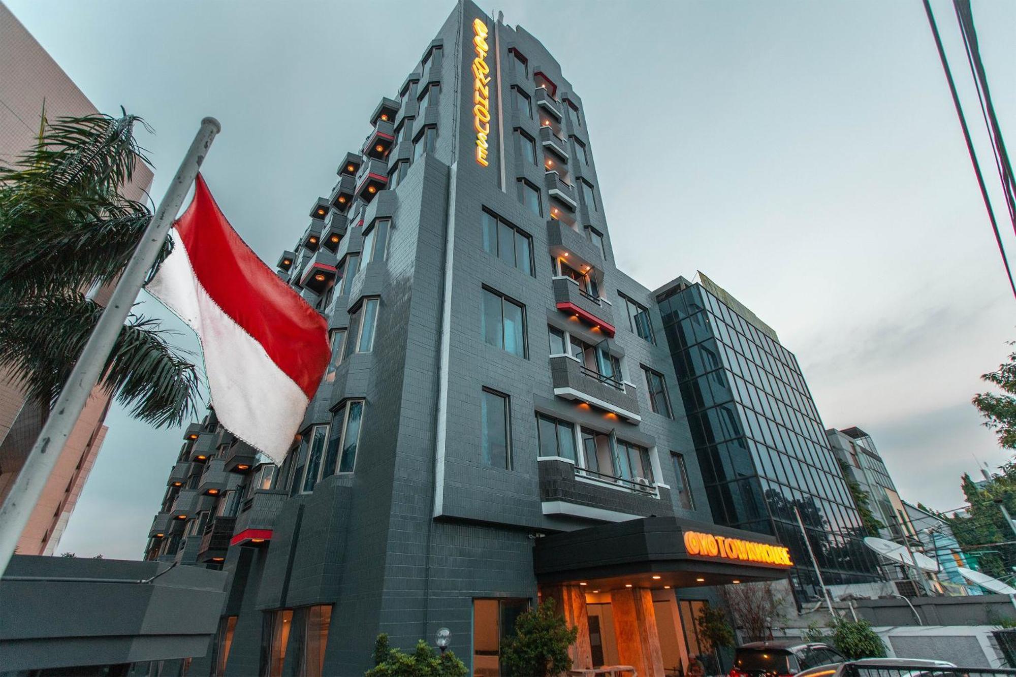 Super Oyo Townhouse 1 Hotel Salemba Jakarta Luaran gambar