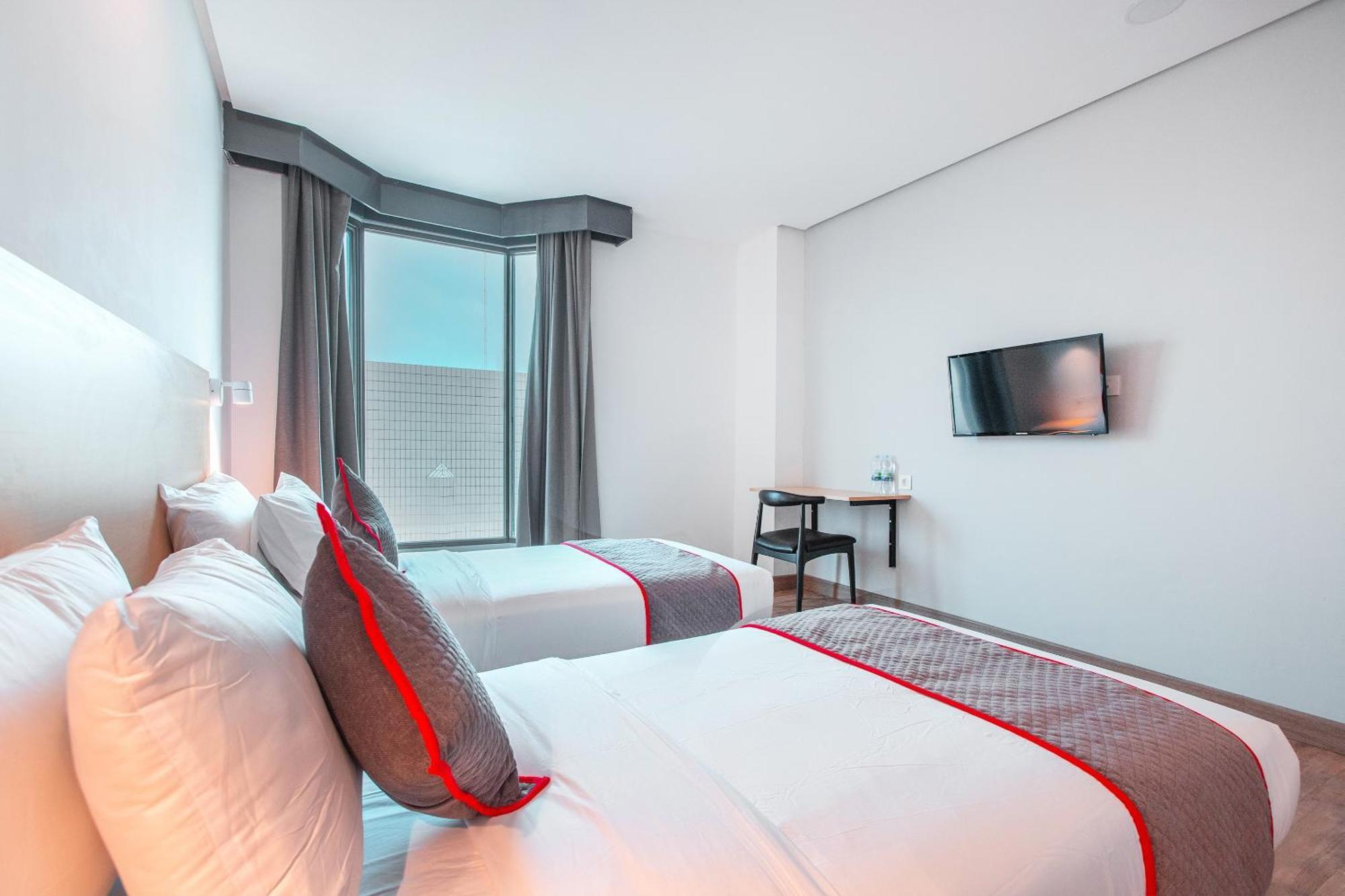 Super Oyo Townhouse 1 Hotel Salemba Jakarta Luaran gambar