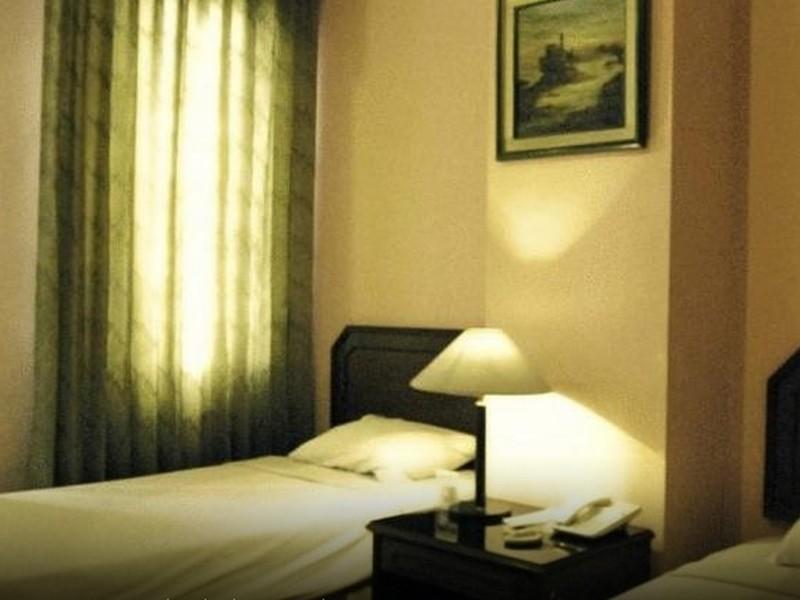Super Oyo Townhouse 1 Hotel Salemba Jakarta Luaran gambar