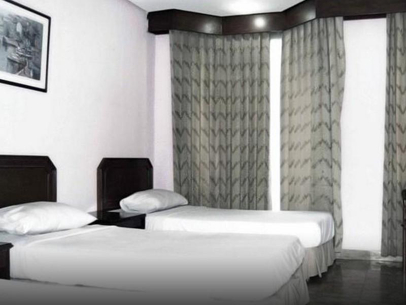 Super Oyo Townhouse 1 Hotel Salemba Jakarta Luaran gambar