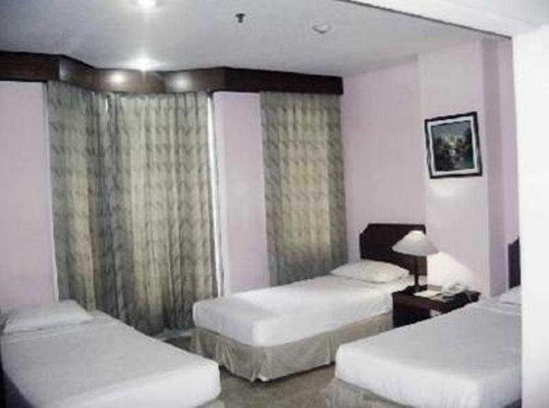 Super Oyo Townhouse 1 Hotel Salemba Jakarta Luaran gambar
