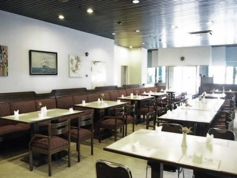 Super Oyo Townhouse 1 Hotel Salemba Jakarta Luaran gambar