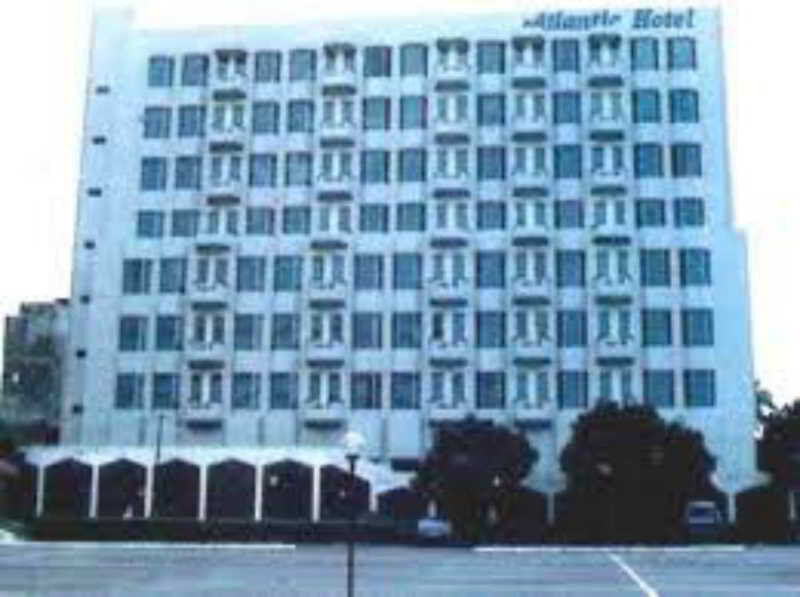 Super Oyo Townhouse 1 Hotel Salemba Jakarta Luaran gambar